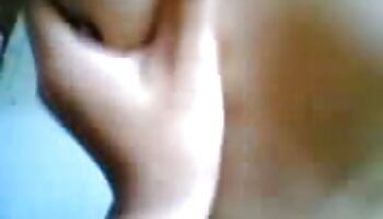 Si te encantan las tetas grandes te encantará esta mamá cachonda