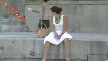Foxy Tgirl Sabrina Kamoei se folla el culo de un tipo antes de que le escarben el trasero