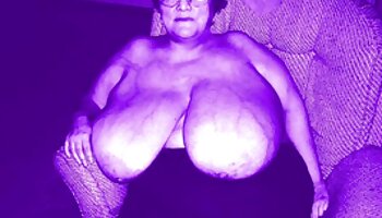 Gorda madura latina lacy bangs tiene su culo apretado escariado